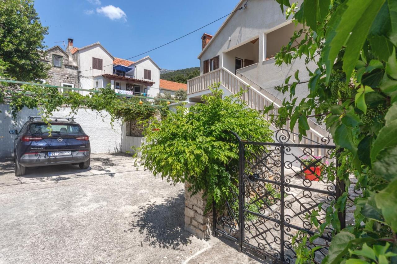 Center Apartment Golden Ray Bol Exterior photo